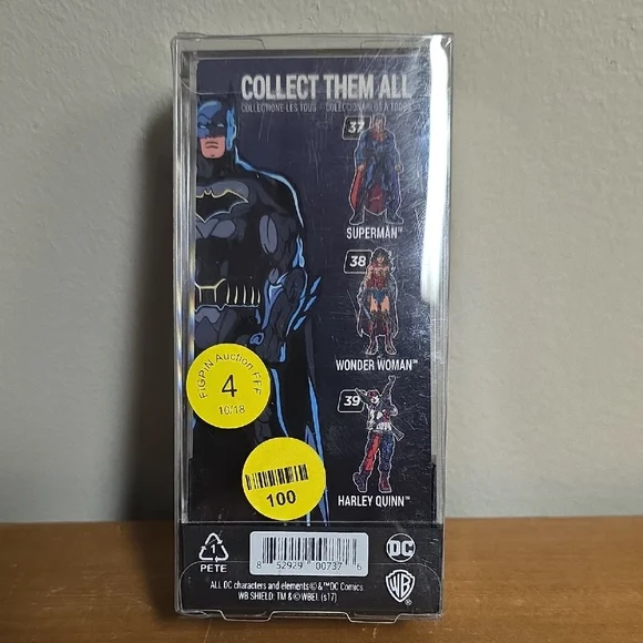 FiGPiN Batman Black Action Figure Pin - Picture 2 of 2